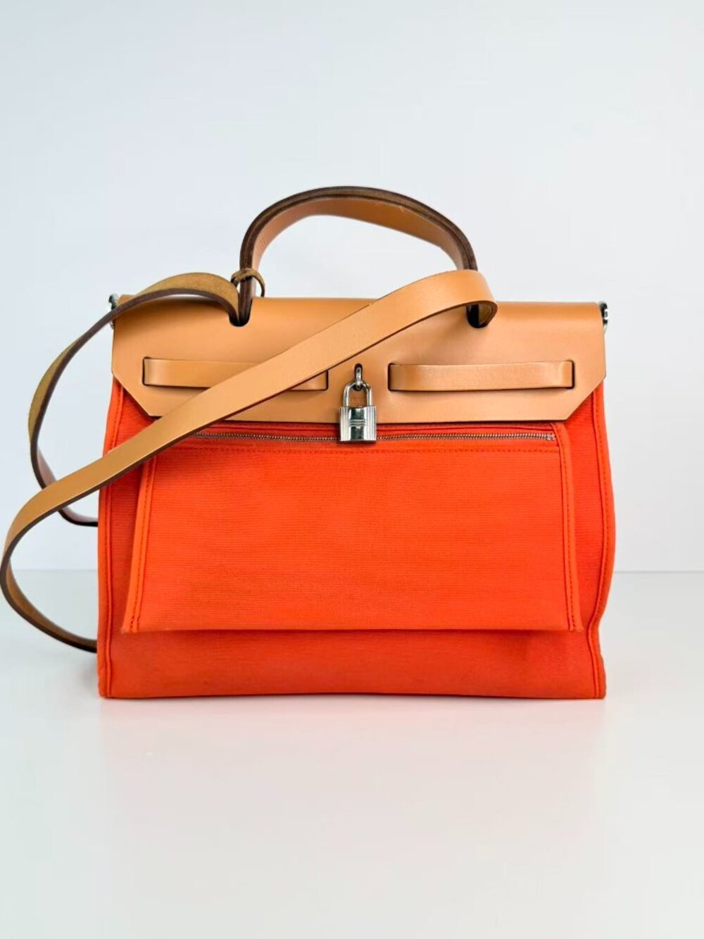 Hermès Herbag Zip 31 Orange Canvas & Natural Vache Hunter Leather Handbag - Picture 2 of 12
